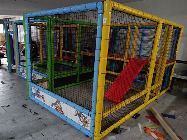 500x400x200 Parkurlu Trambolinli Top Havuzu SE-133 - Görsel 2